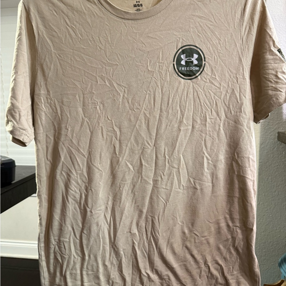 Under Armour Men's Beige Short Sleeve Tee